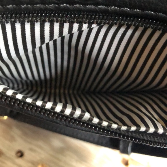 Mia K Farrow Collection Purse new condition - Picture 8 of 9